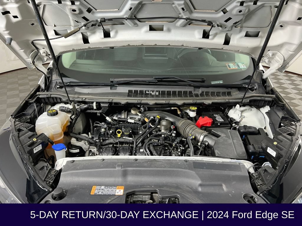 Certified 2024 Ford Edge SE w/ Black Appearance Package AWD/4WD image 33