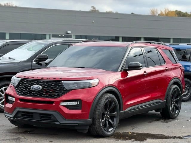 Certified 2023 Ford Explorer ST w/ Equipment Group 401A image 3