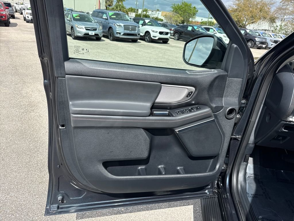 Certified 2025 Ford Expedition Max Active image 13