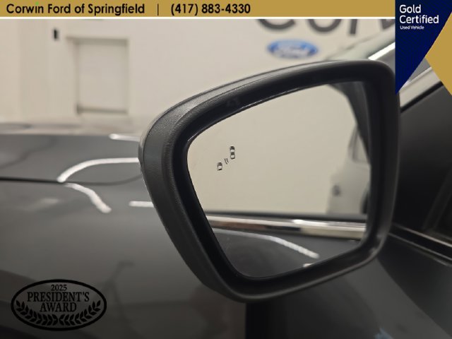 Certified 2025 Ford Escape Platinum AWD/4WD image 35