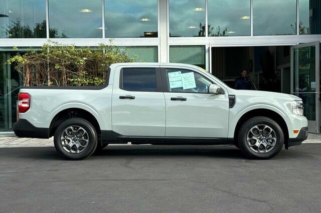 Certified 2022 Ford Maverick XLT w/ XLT Luxury Package FWD image 3