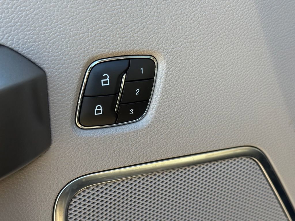 Certified 2019 Ford F250 Limited image 21