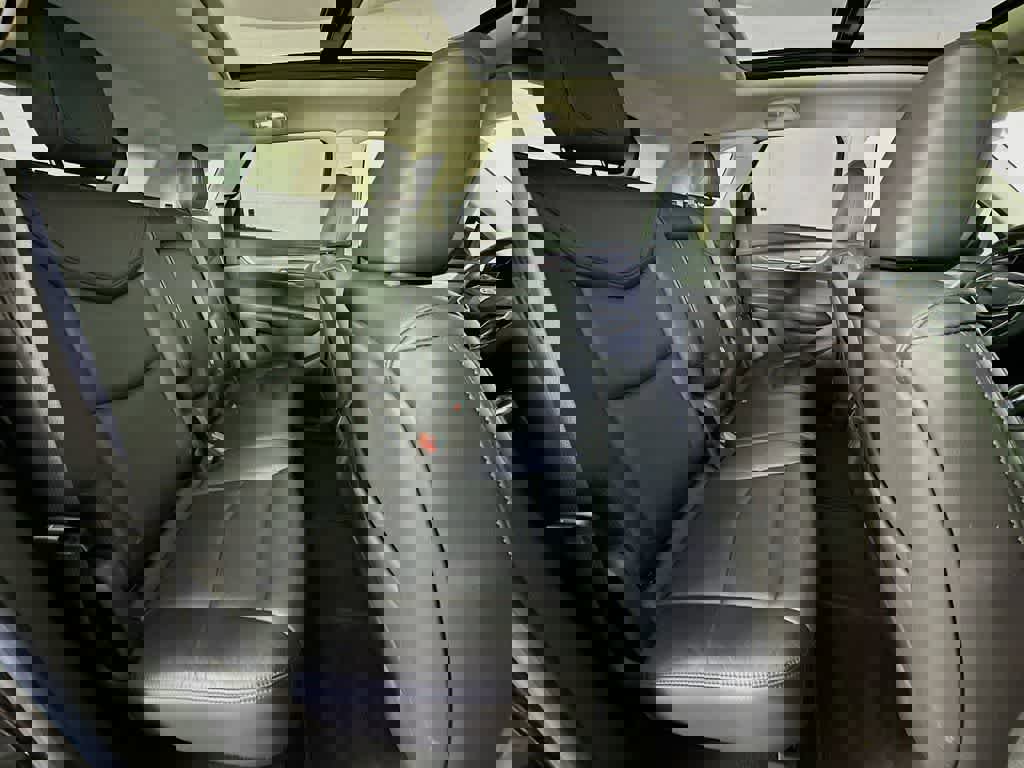 Used 2017 Cadillac XT5 Luxury w/ Driver Awareness Package image 33