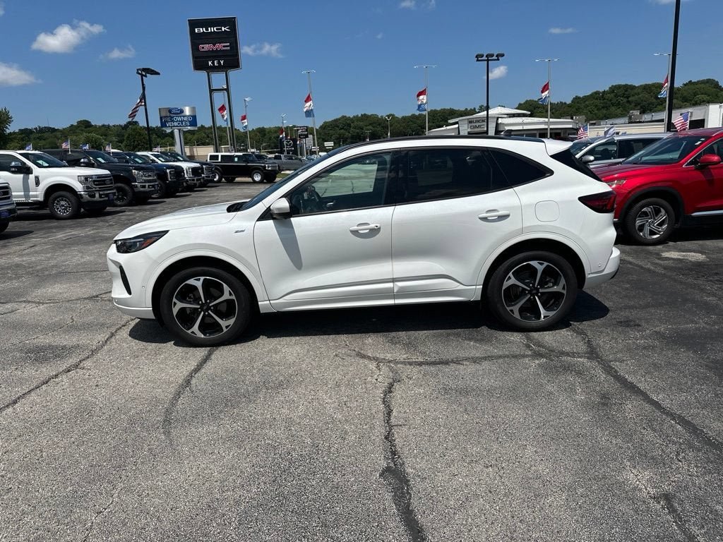 Certified 2024 Ford Escape ST-Line Elite w/ Premium Technology Package AWD/4WD image 4