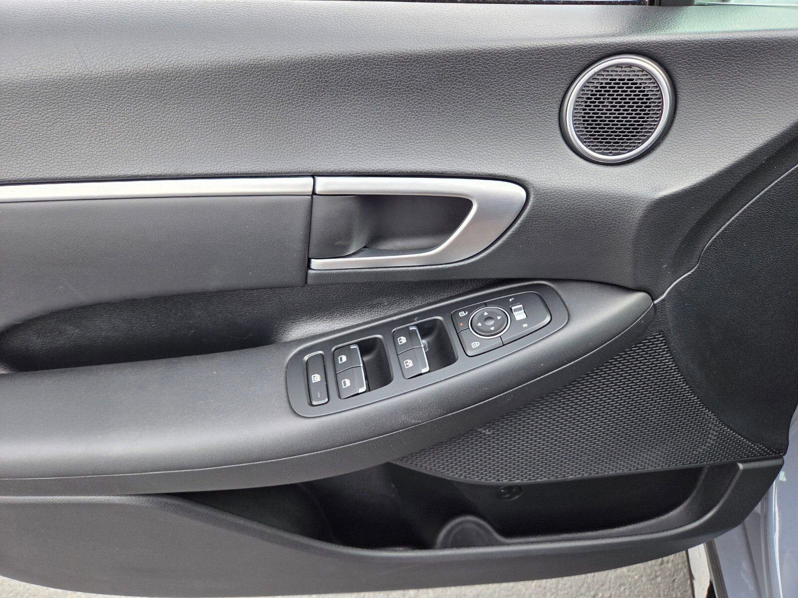 Used 2025 Hyundai Sonata SEL image 17