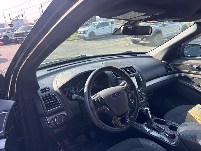 Certified 2018 Ford Explorer XLT w/ Equipment Group 202A AWD/4WD image 9
