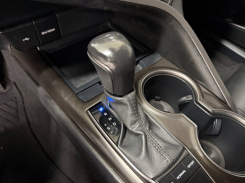 Used 2023 Toyota Camry SE w/ Convenience Package FWD image 27