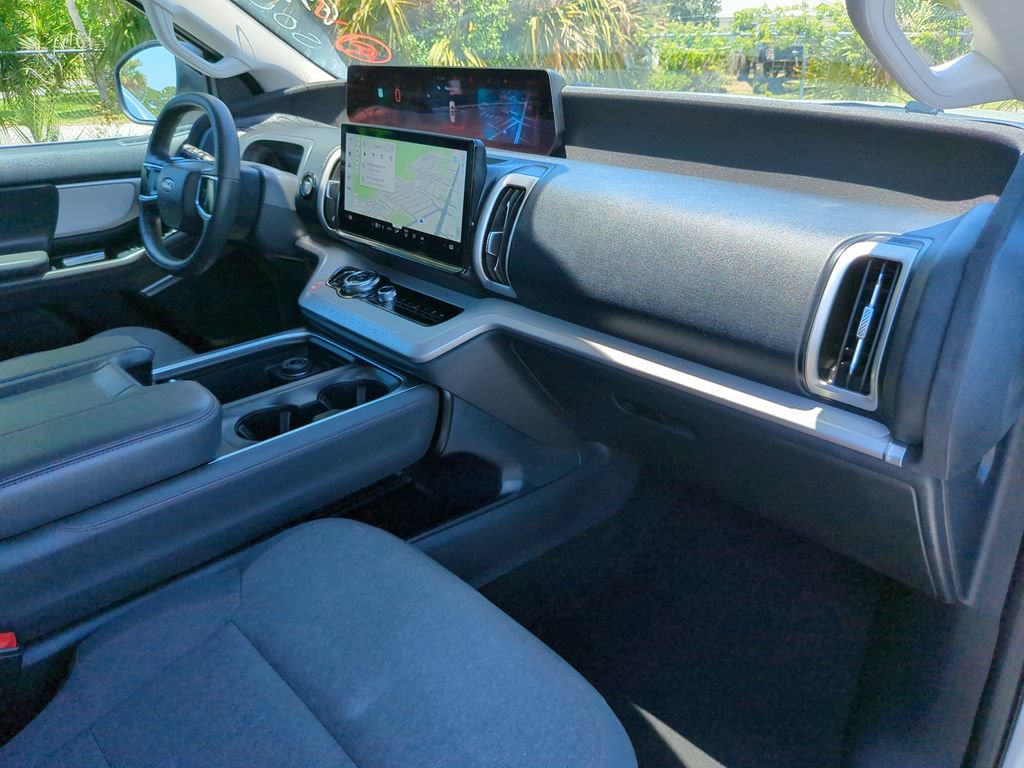 Certified 2025 Ford Expedition Max Active RWD image 16