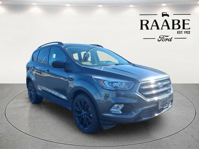 Certified 2018 Ford Escape SE w/ SE Sport Appearance Package AWD/4WD image 5