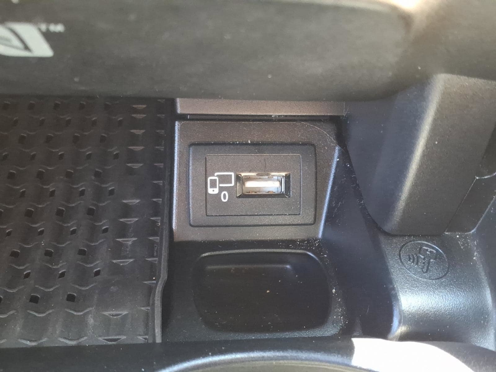 Used 2017 Mercedes-Benz E 300 image 24