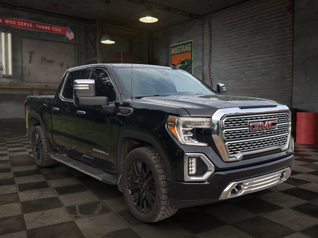 Used 2020 GMC Sierra 1500 Denali w/ Technology Package AWD/4WD image 2
