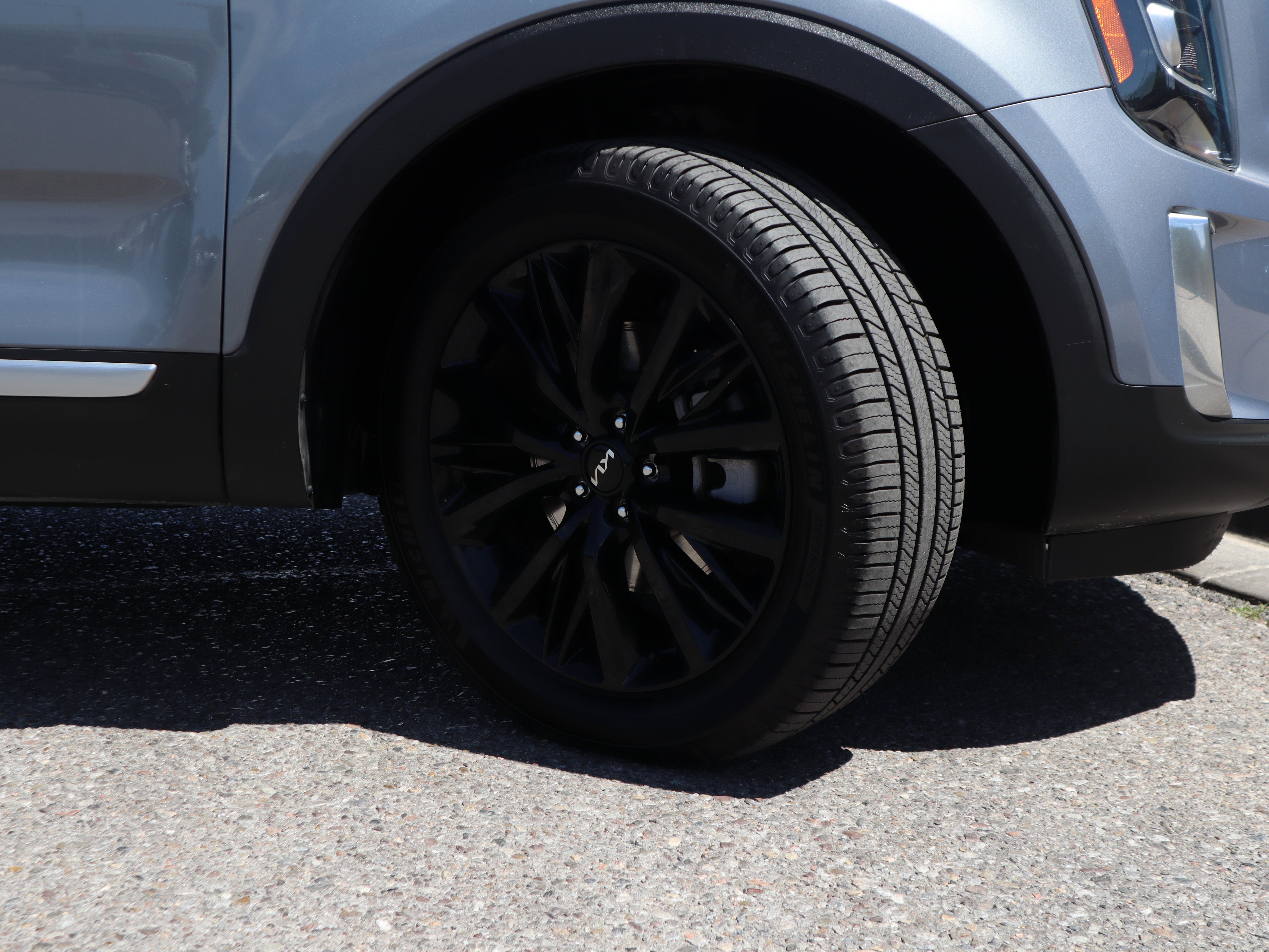 Used 2022 Kia Telluride SX FWD image 13