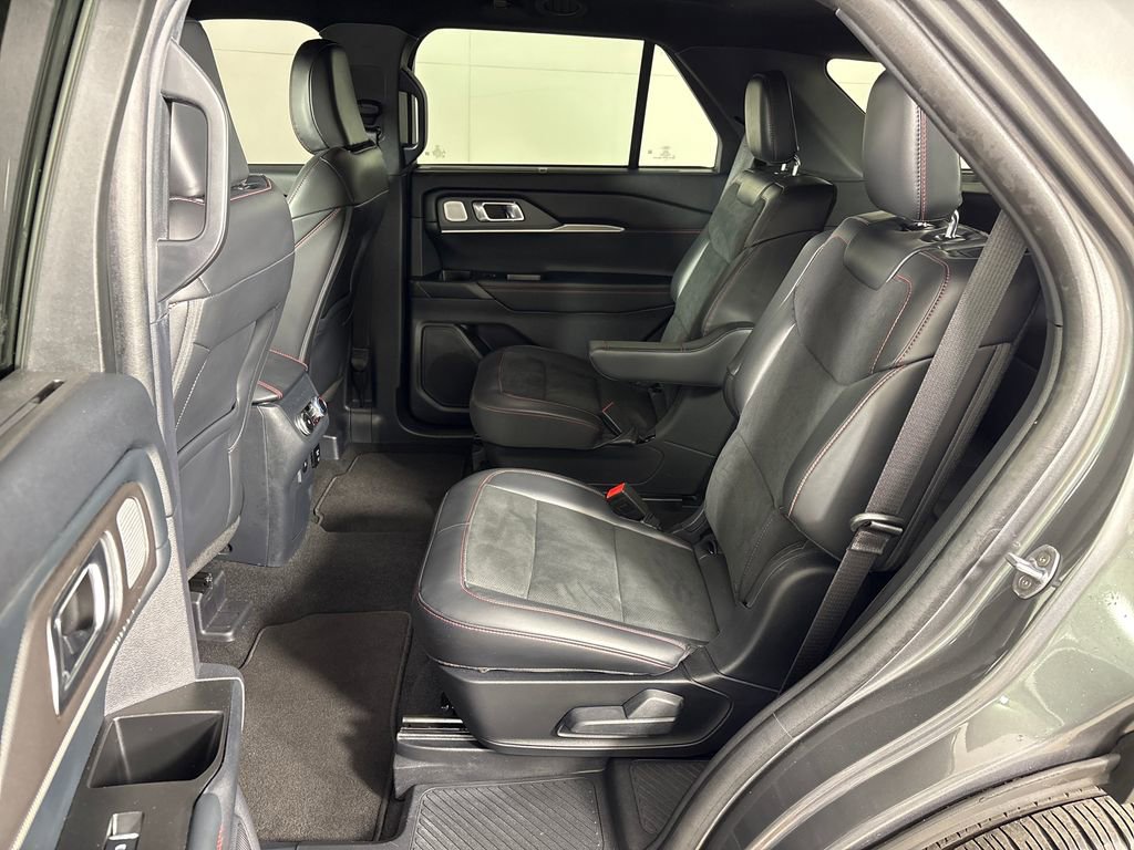 Certified 2025 Ford Explorer ST AWD/4WD image 30