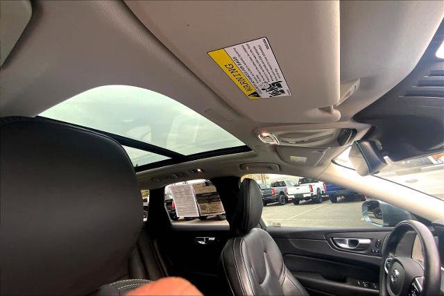 Used 2021 Volvo XC60 T5 Inscription image 13