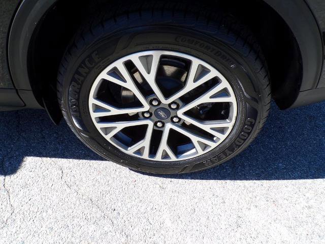 Certified 2021 Ford Escape SEL w/ Technology Package image 9