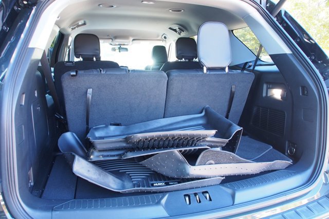 Certified 2022 Ford Explorer XLT w/ Equipment Group 202A image 16