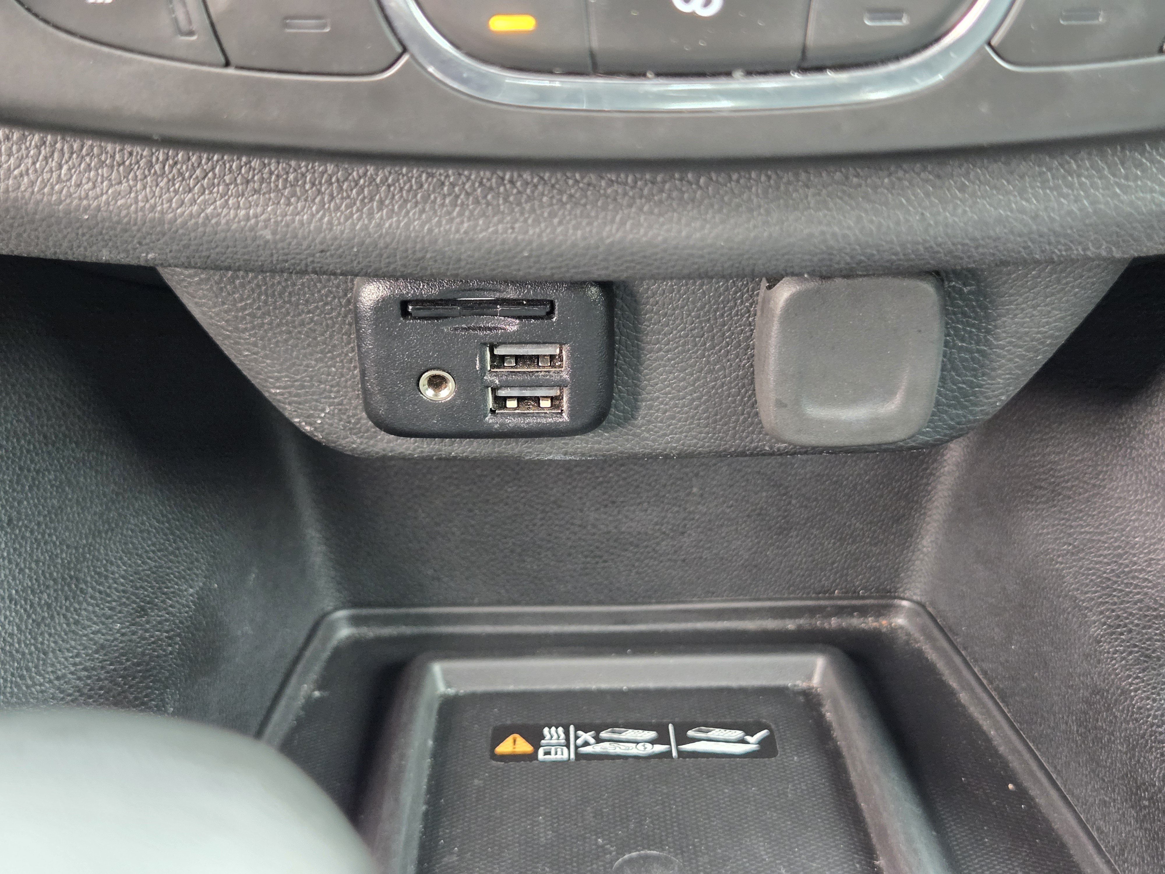 Used 2023 Chevrolet Traverse Premier w/ Redline Edition FWD image 20