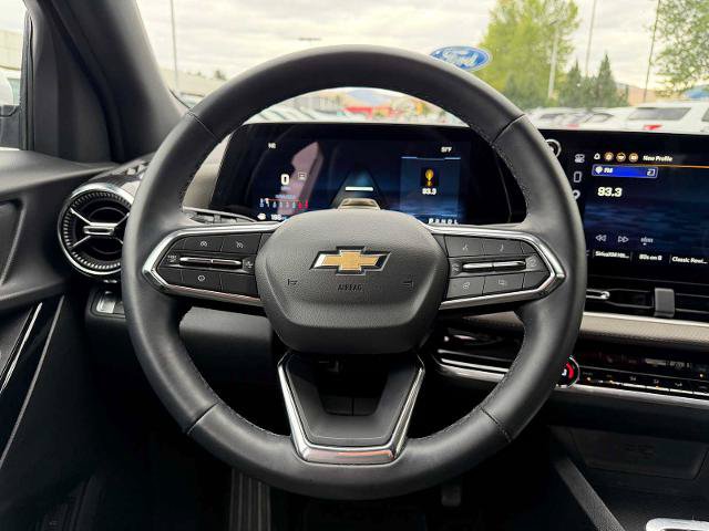 Used 2025 Chevrolet Equinox LT w/ Convenience Package II AWD/4WD image 13