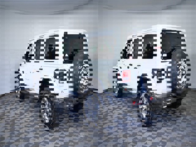 Used 2022 Jeep Wrangler Unlimited Sahara w/ Cold Weather Group image 6