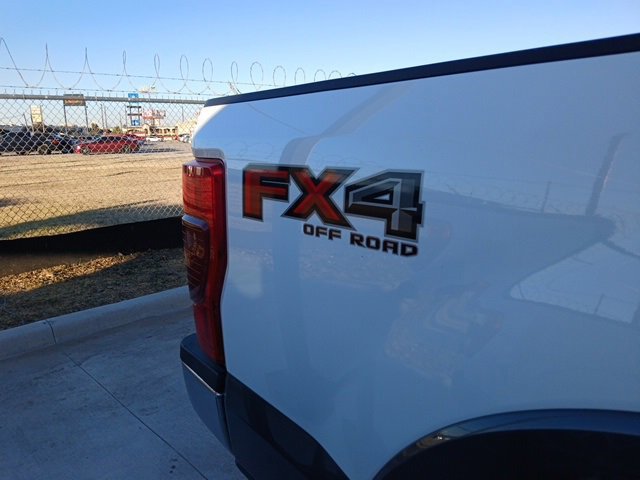 Certified 2022 Ford F350 Lariat w/ Lariat Ultimate Package image 9