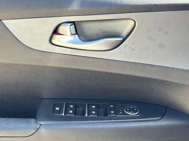 Used 2021 Kia Forte Sedan FWD image 16