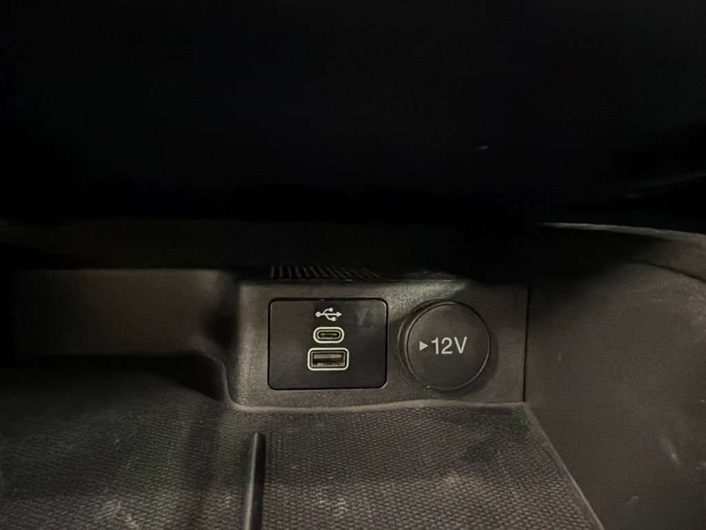 Certified 2025 Ford Escape Active AWD/4WD image 14