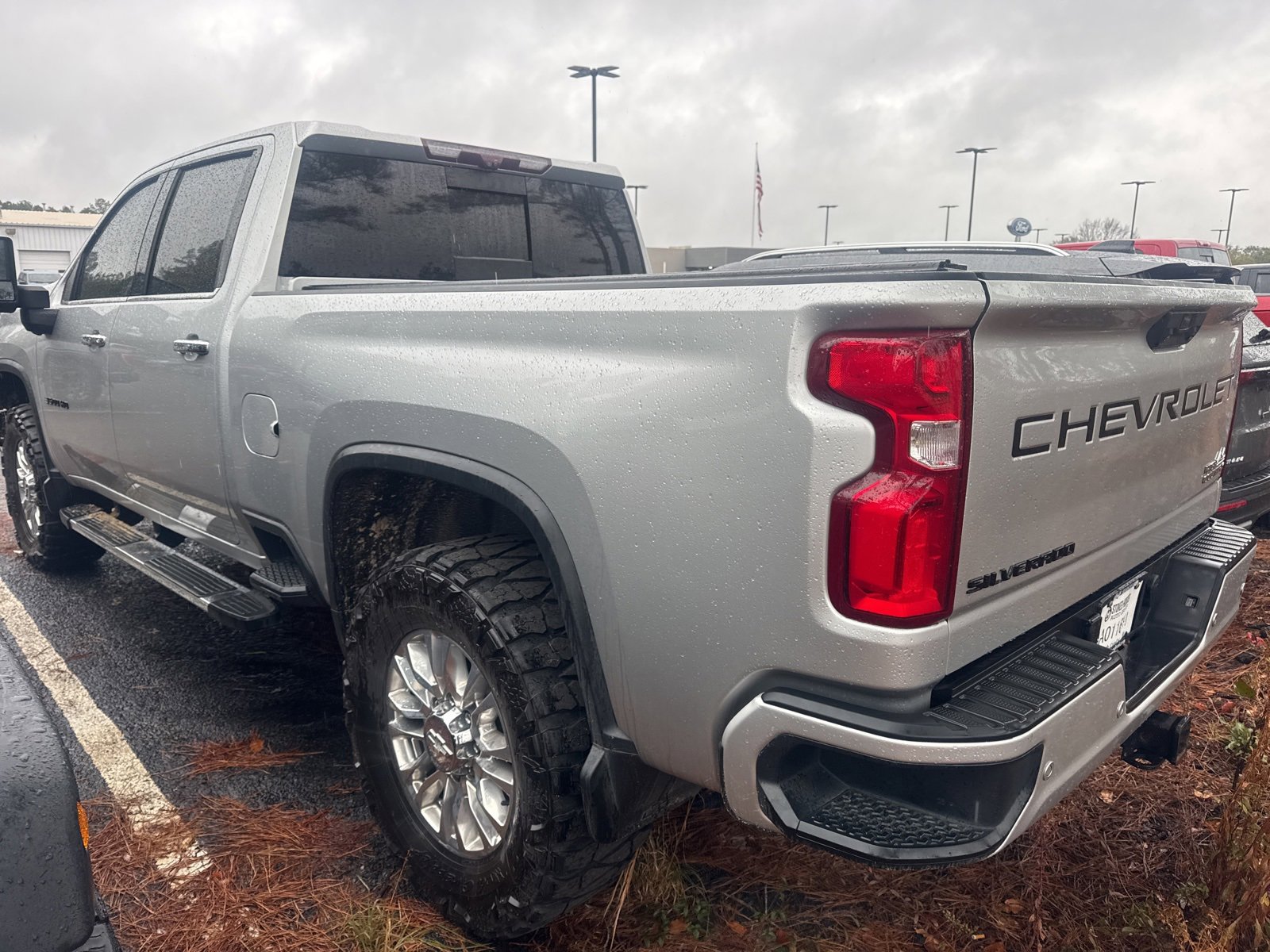 Used 2020 Chevrolet Silverado 3500 High Country w/ LPO, Dark Essentials Package image 4