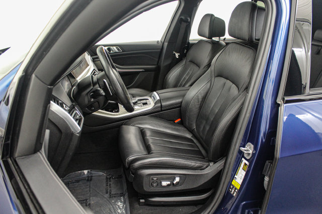 Used 2022 BMW X5 xDrive40i w/ M Sport Package AWD/4WD image 10