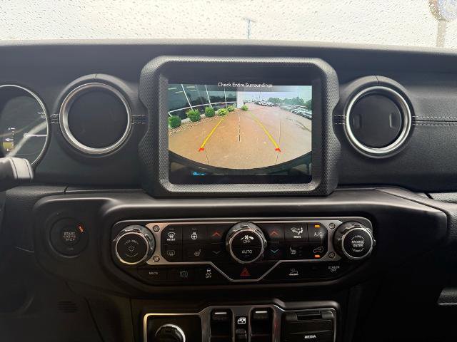 Used 2023 Jeep Wrangler Unlimited Sahara w/ Cold Weather Group image 21