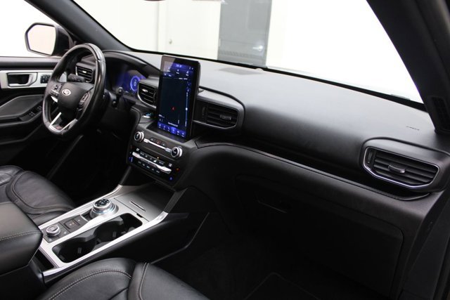 Certified 2020 Ford Explorer ST w/ Premium Technology Package AWD/4WD image 7