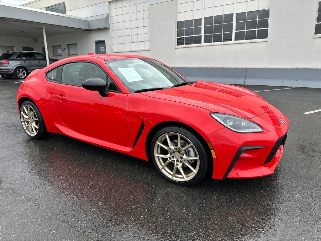 Used 2026 Toyota GR86 Premium w/ ALL Weather Mat Package (TMS) image 8