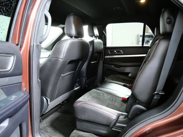 Certified 2018 Ford Explorer XLT w/ Equipment Group 202A AWD/4WD image 14