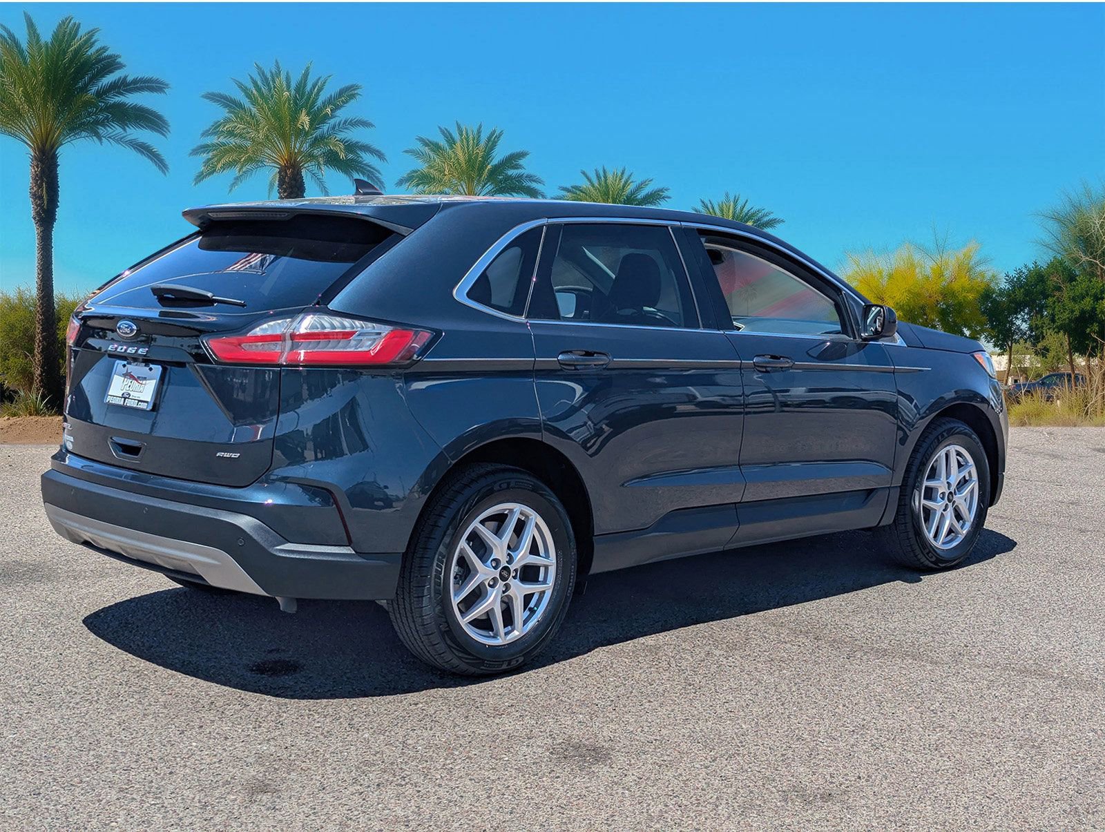 Certified 2023 Ford Edge SEL w/ Convenience Package AWD/4WD image 5