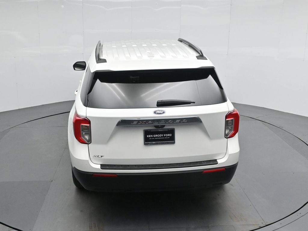Certified 2022 Ford Explorer XLT image 13