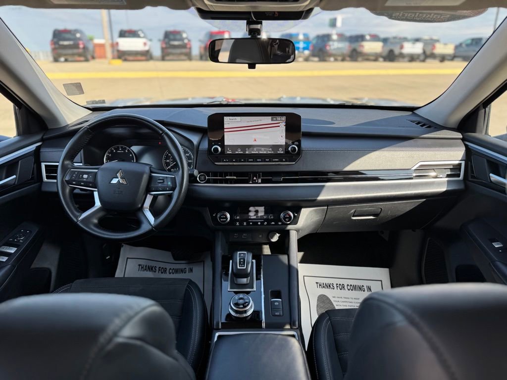 Used 2024 Mitsubishi Outlander SE image 33