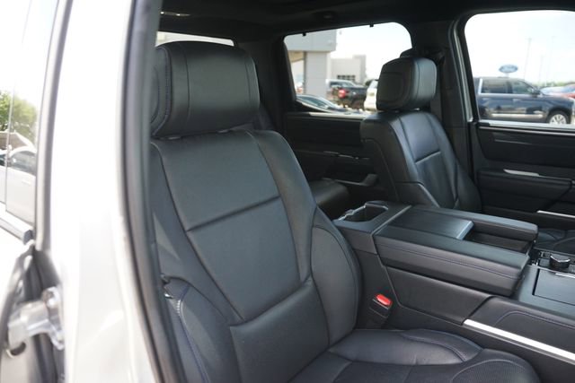 Used 2023 Toyota Tundra Platinum w/ Advanced Package AWD/4WD image 20