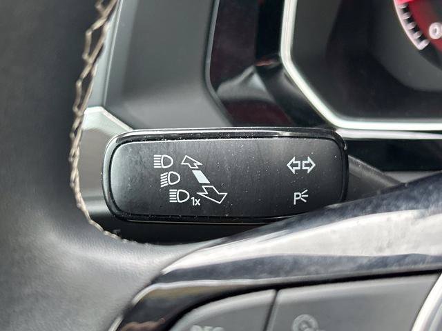 Used 2021 Volkswagen Jetta SE FWD image 28