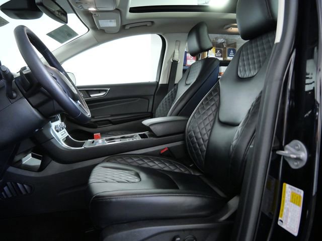 Certified 2023 Ford Edge Titanium w/ Class II Trailer Tow Package AWD/4WD image 16