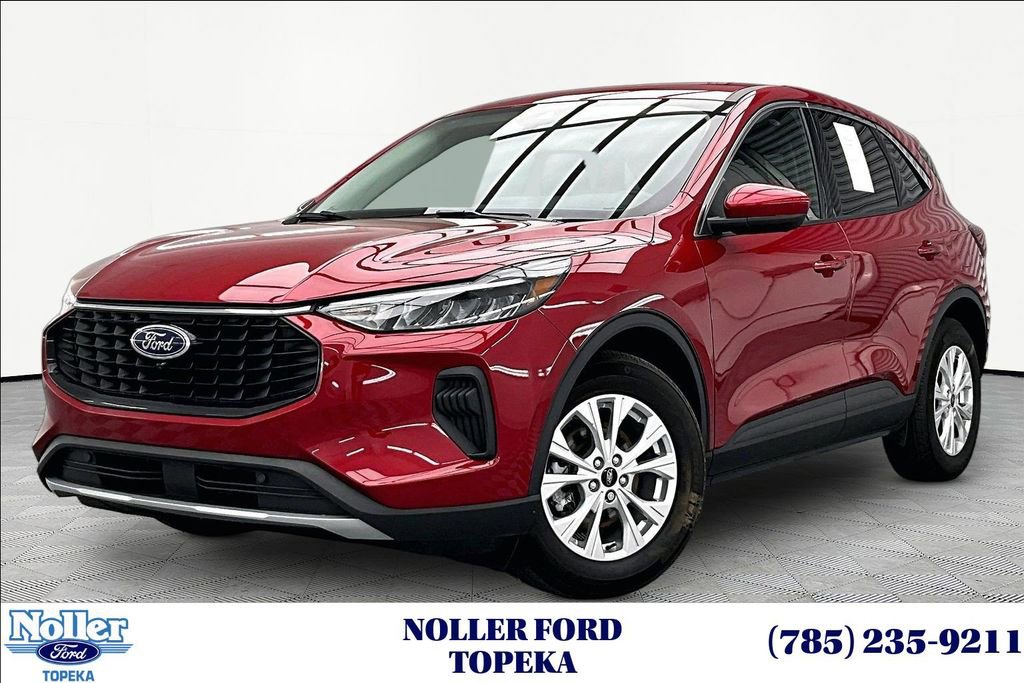 Certified 2023 Ford Escape Active w/ Tech Pack #2 FWD image 1