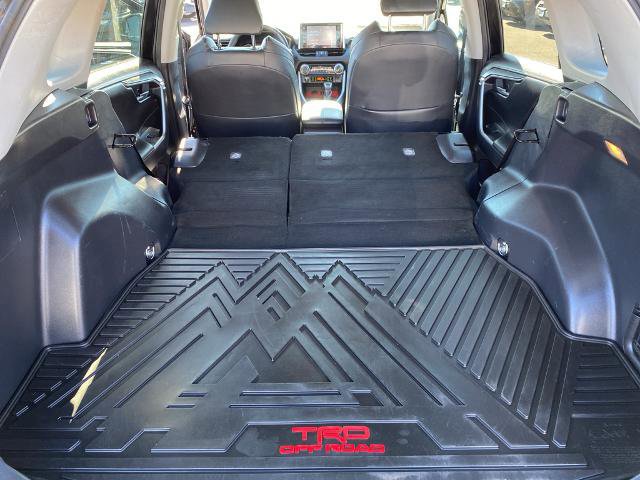 Used 2020 Toyota RAV4 TRD Off-Road image 33