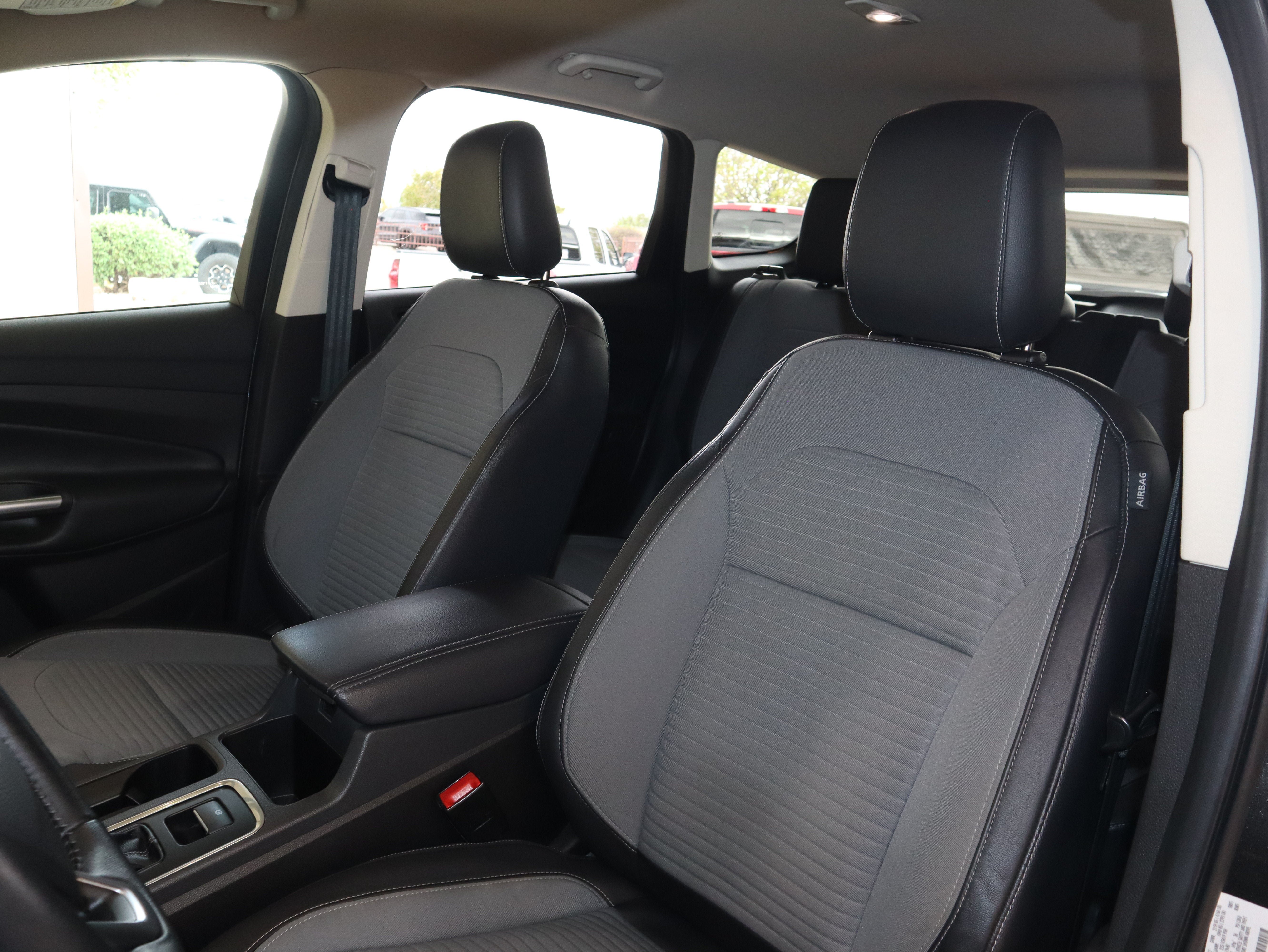 Certified 2018 Ford Escape SE w/ SE Sport Appearance Package AWD/4WD image 32