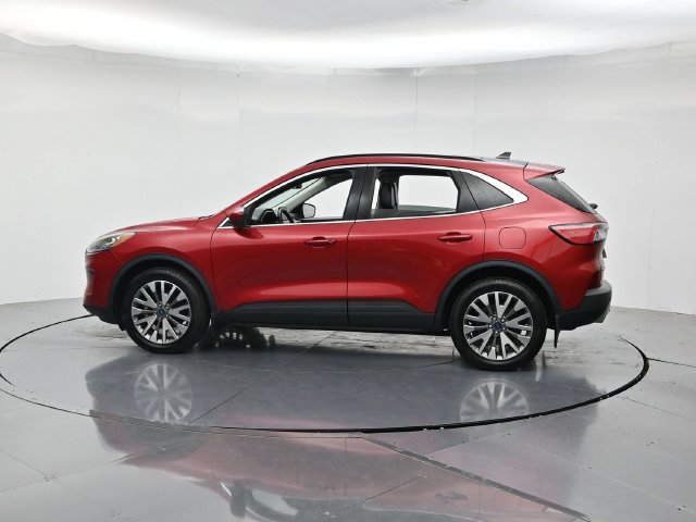 Certified 2022 Ford Escape Titanium w/ Class II Trailer Tow Package AWD/4WD image 9