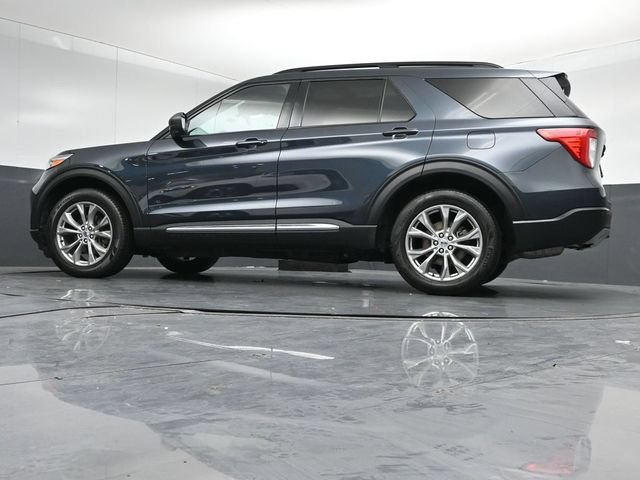 Certified 2022 Ford Explorer XLT w/ Equipment Group 202A AWD/4WD image 42