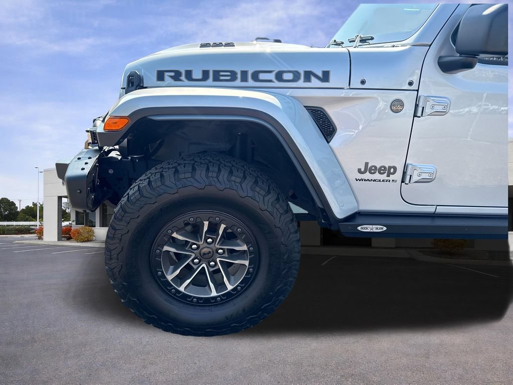 Used 2024 Jeep Wrangler Unlimited Rubicon 392 AWD/4WD image 36
