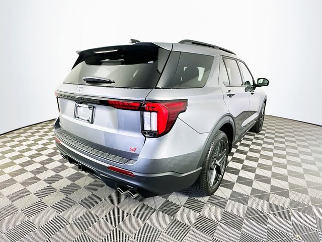 Certified 2025 Ford Explorer ST AWD/4WD image 11
