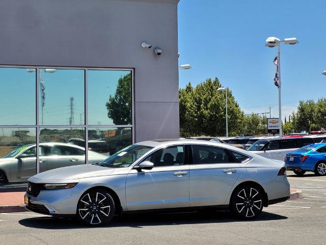 Used 2024 Honda Accord Touring image 7