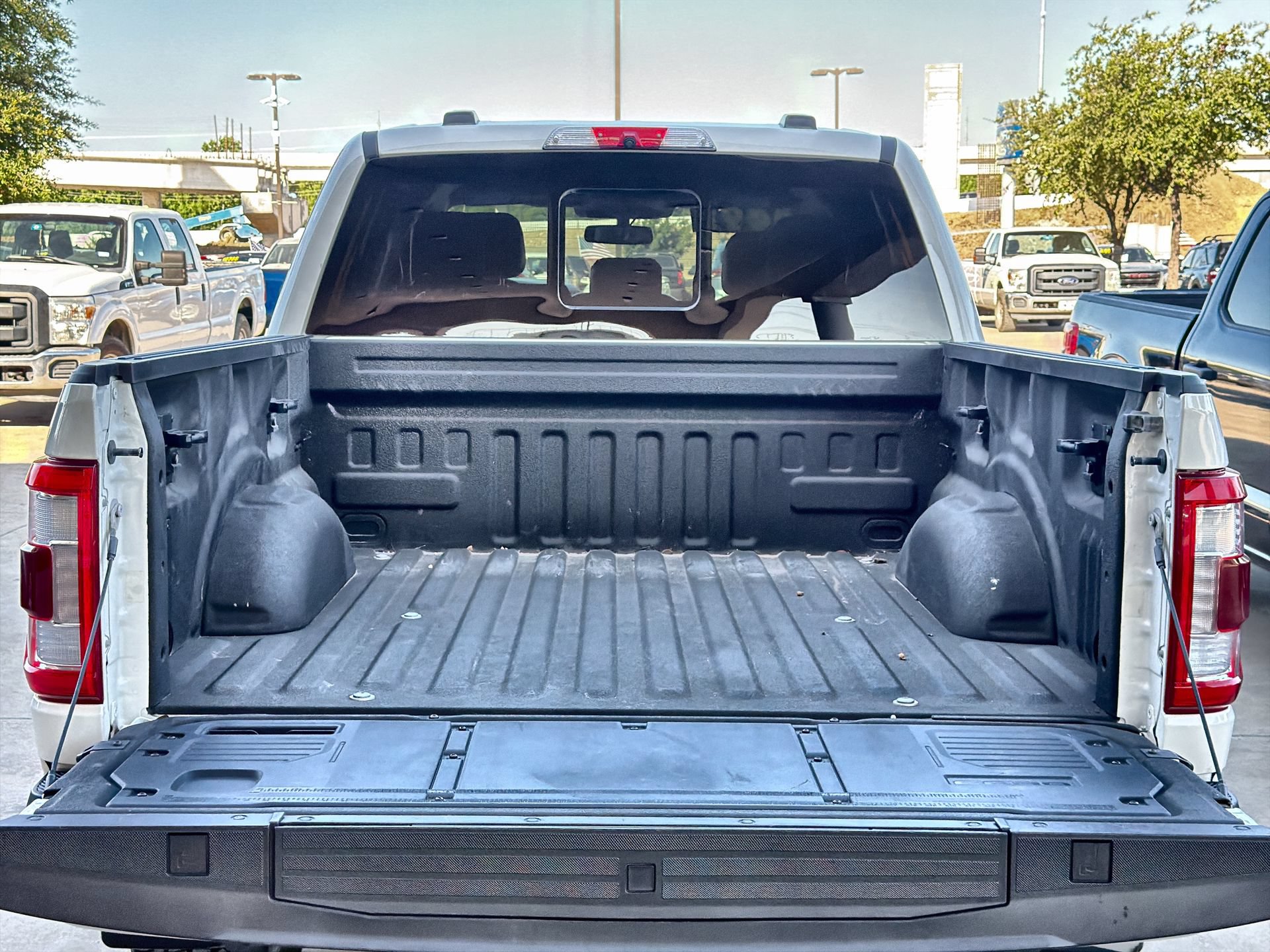 Certified 2021 Ford F150 Lariat w/ Max Trailer Tow Package AWD/4WD image 23