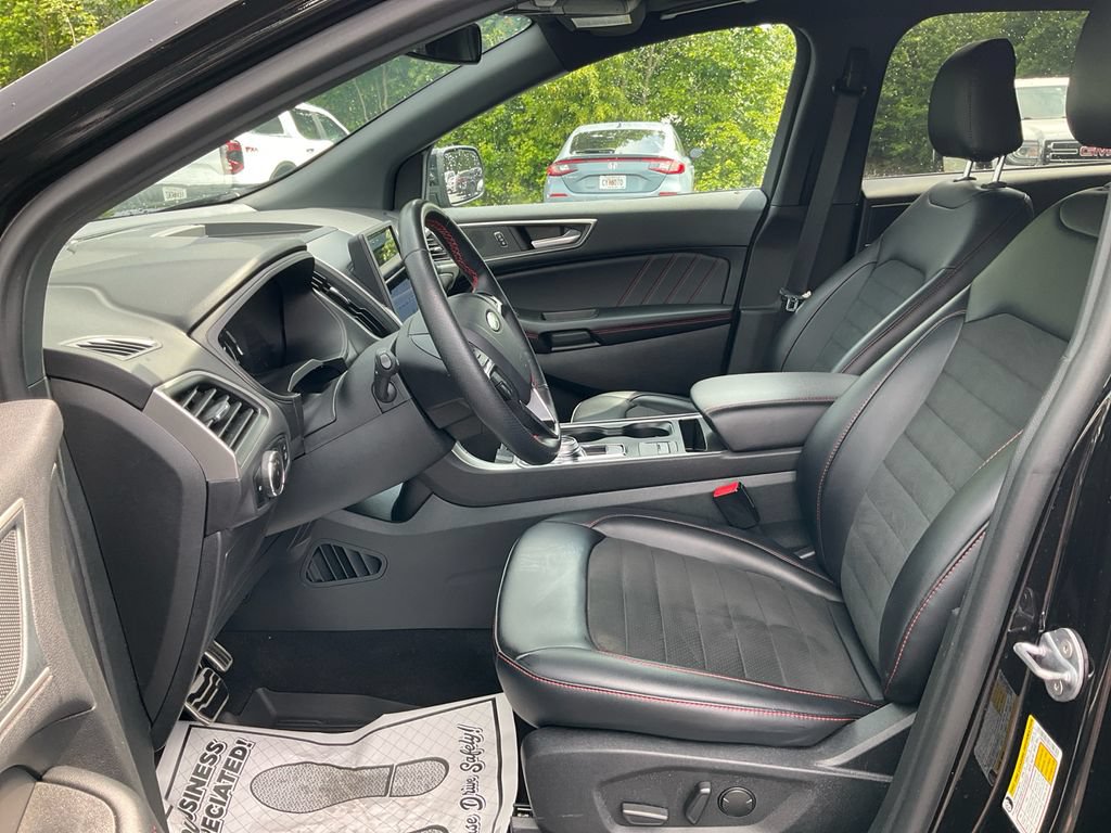 Certified 2024 Ford Edge ST-Line AWD/4WD image 16