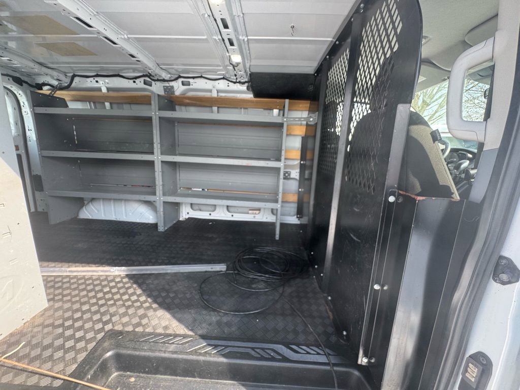 Certified 2019 Ford Transit 250 130 Low Roof w/ Exterior Upgrade Package image 6