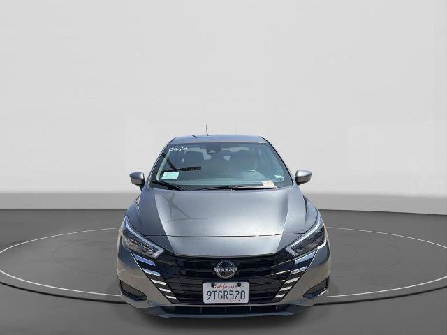 Used 2025 Nissan Versa SV FWD image 3